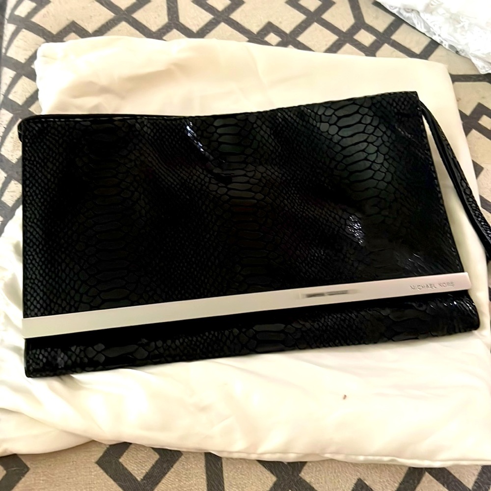 Never Worn - image 1